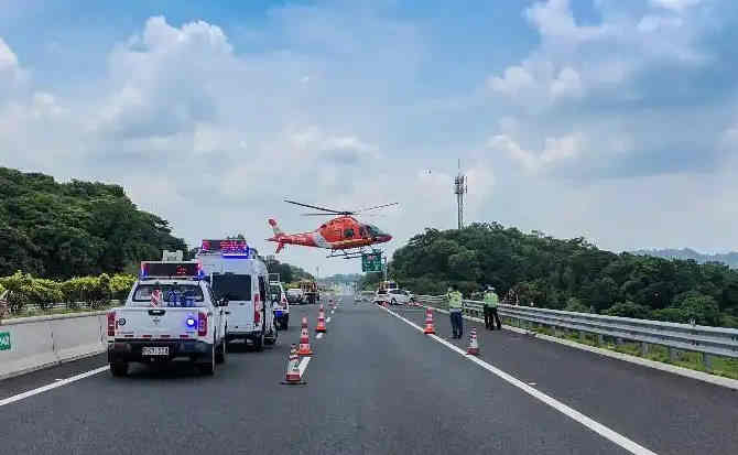 昂仁高速公路汽车救援案例