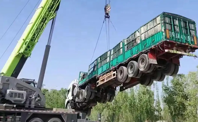 昂仁道路脱困救援案例